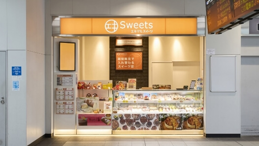 催　事